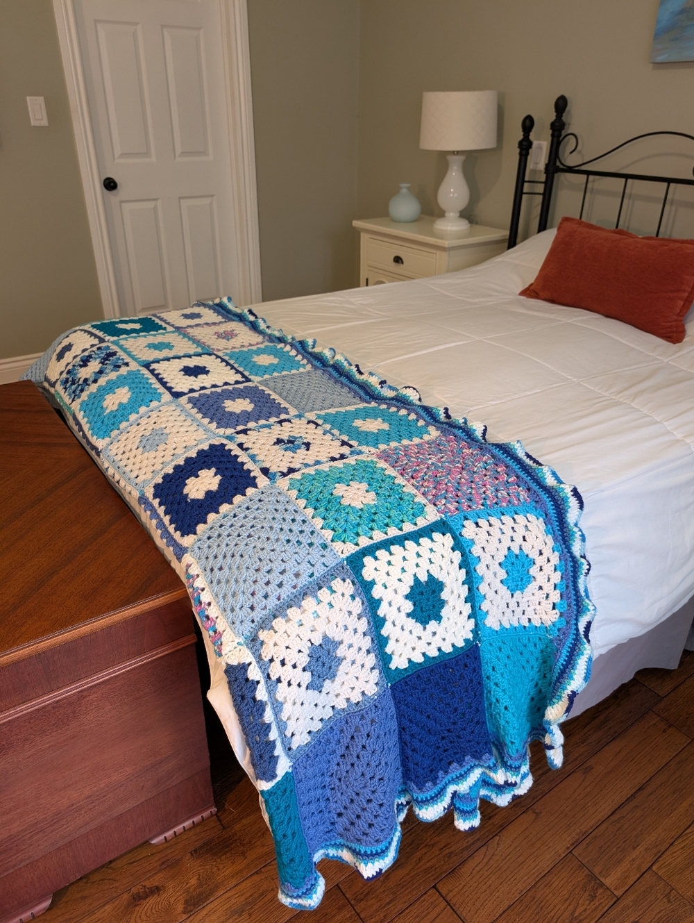 Vintage Handmade Crochet Granny Square Blanket Throw Blue White Aqua